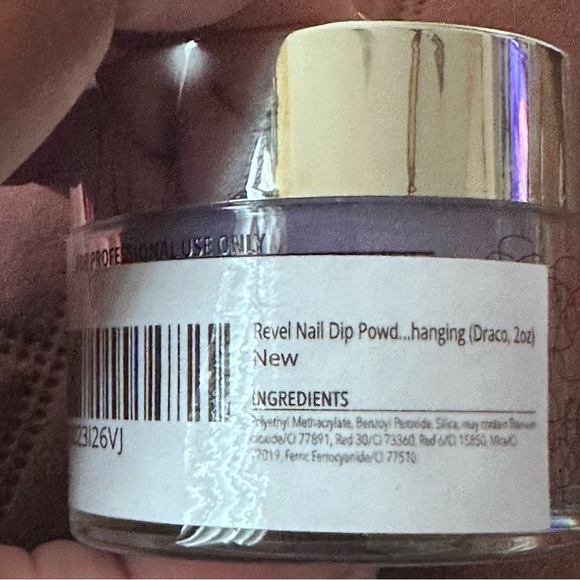 Revel Nail Color Changing Dip Powder Shade Draco Size 2oz. - Picture 4 of 7